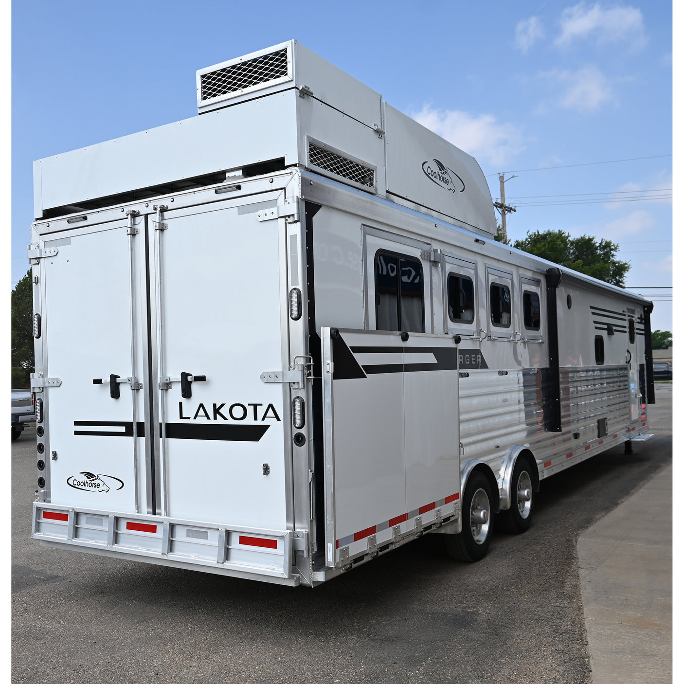 2027 Lakota Charger 4 Horse Trailer with 16' LQ, Side Load, Spread Axles, Super Rear Tack