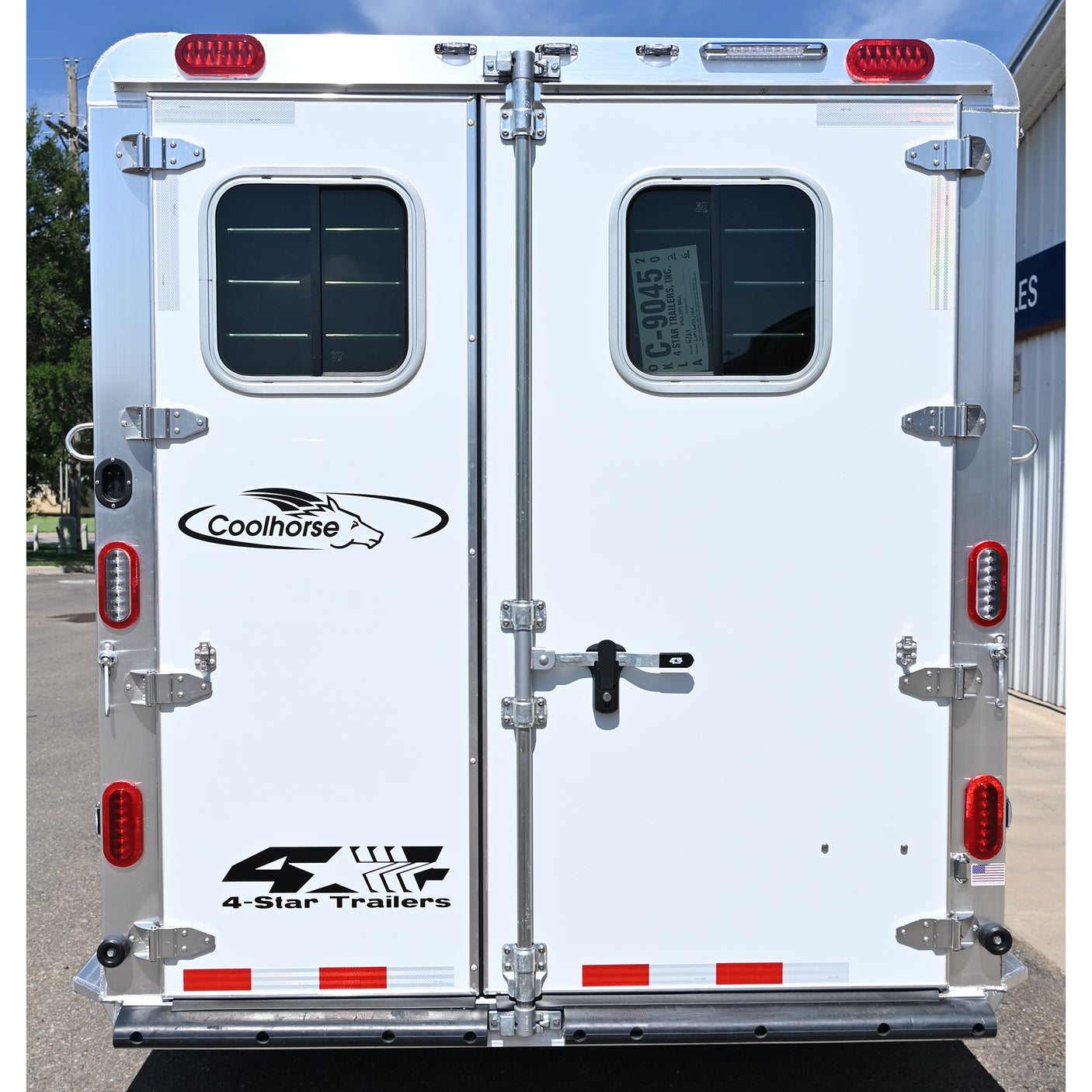 2027 4 Star 4 Horse Slant Convenience Package, 6'10" x 22'