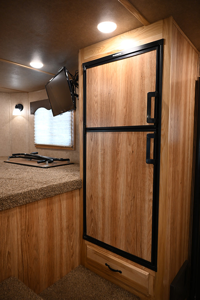 2021 Lakota Charger Stock Combo Trailer 11' LQ, 16' Stock Compartment