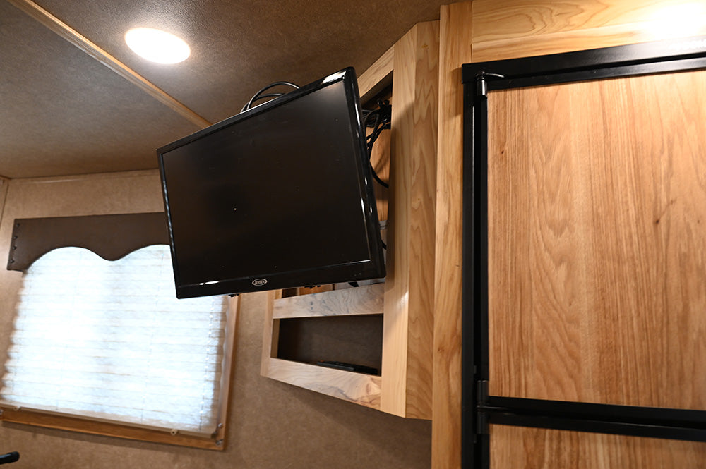 2021 Lakota Charger Stock Combo Trailer 11' LQ, 16' Stock Compartment
