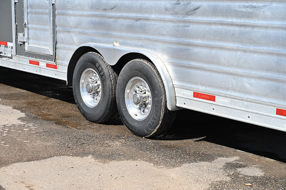 2021 Lakota Charger Stock Combo Trailer 11' LQ, 16' Stock Compartment