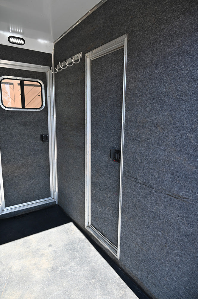 2021 Lakota Charger Stock Combo Trailer 11' LQ, 16' Stock Compartment
