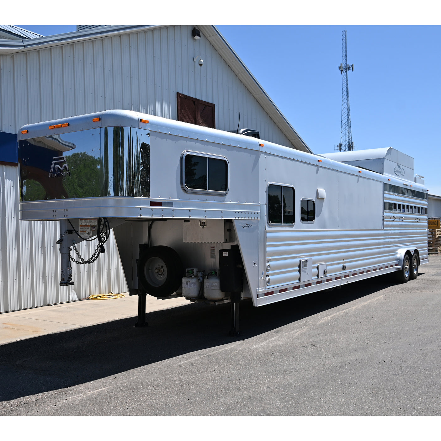 2019 Platinum Stock Combo Trailer 11' Outback Living Quarter