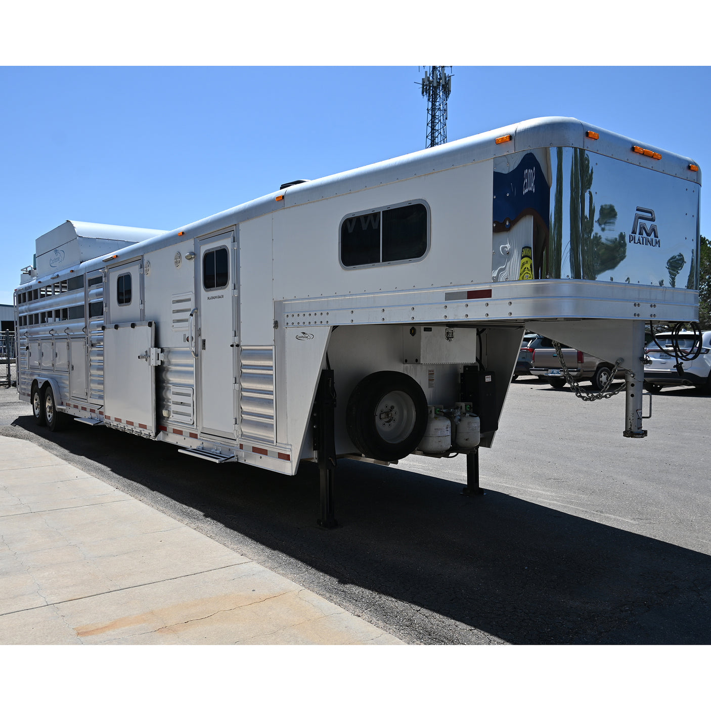 2019 Platinum Stock Combo Trailer 11' Outback Living Quarter