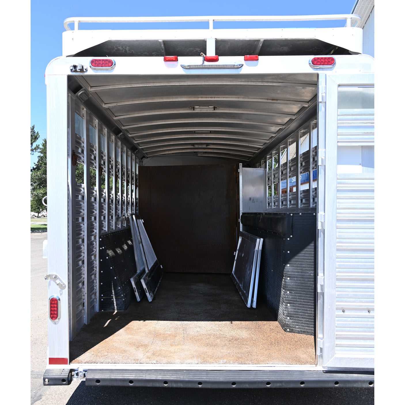 2019 Platinum Stock Combo Trailer 11' Outback Living Quarter