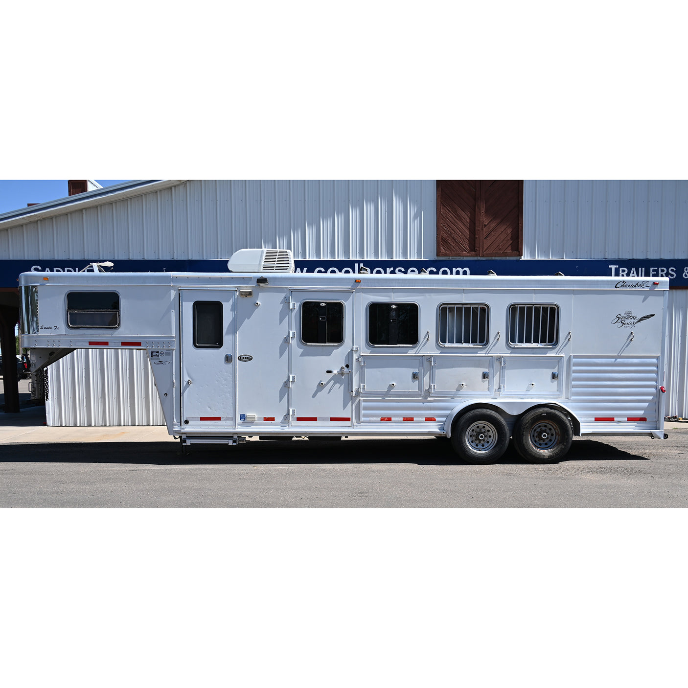 2010 Cherokee 4 Horse Trailer with Weekend Package LQ