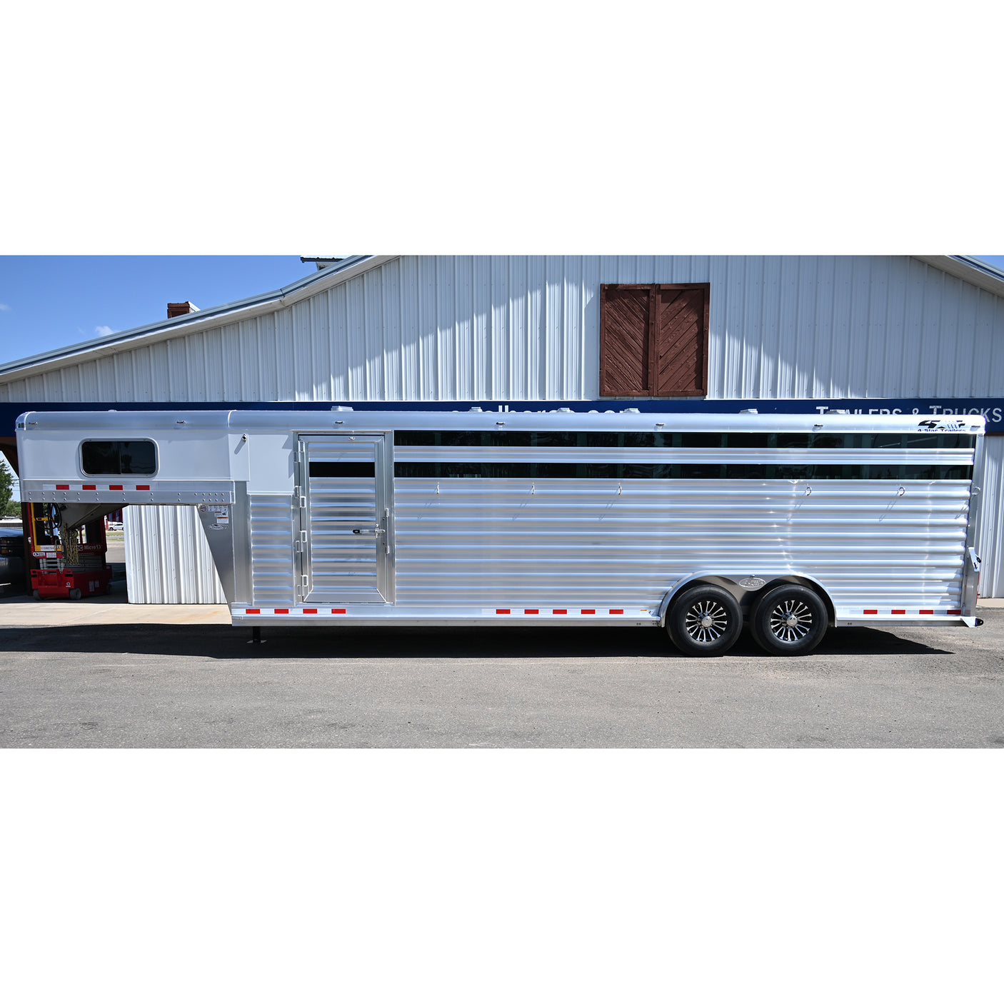 2027 4 Star 5 Horse Stock Combo Horse Trailer