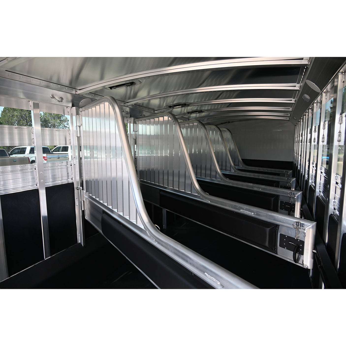 2027 4 Star 5 Horse Stock Combo Horse Trailer
