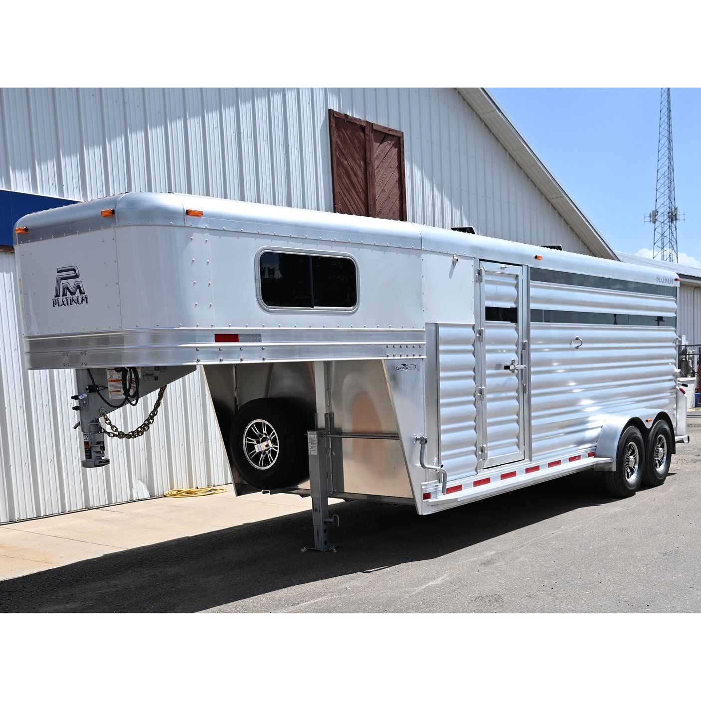 2027 Platinum Coach 19' C Sport Horse Trailer