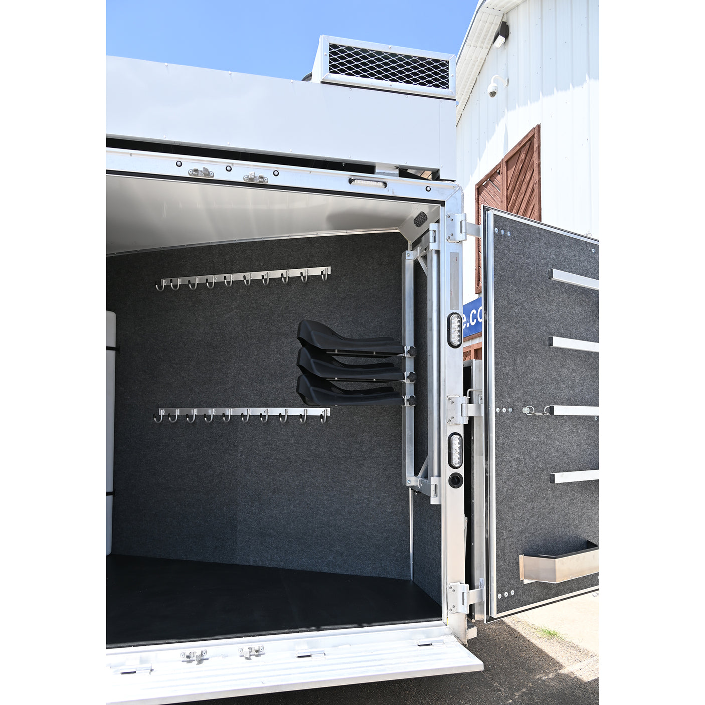 2027 Lakota Charger 3 Horse Trailer with 16' LQ, Side Load, Deluxe Rear Tack