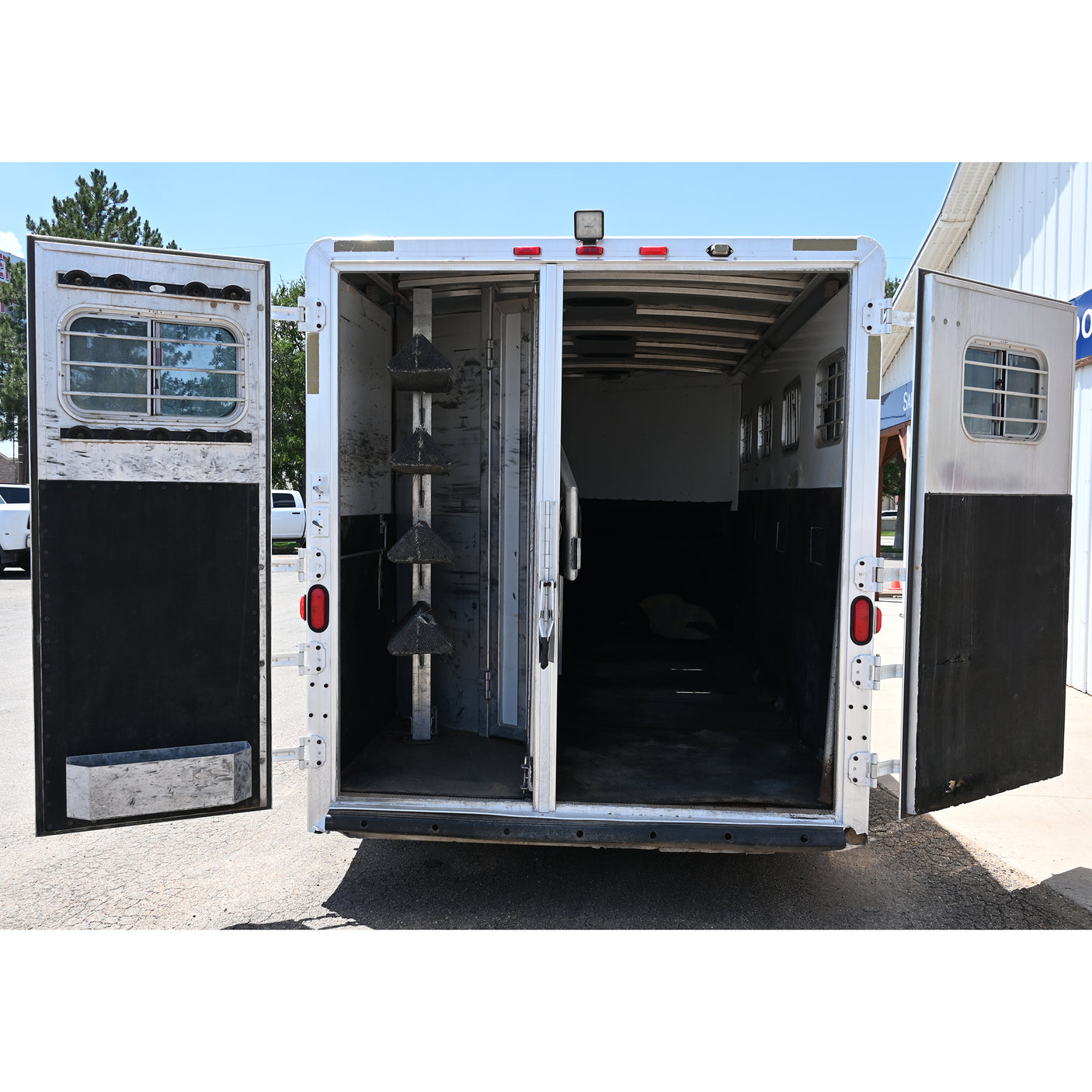 2001 Exiss 4 Horse Trailer with 6' Dressing Room