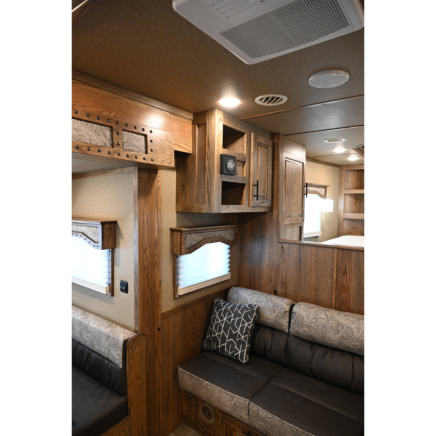2027 Lakota Infinity 3 Horse Trailer with 16' Living Quarters, Side Load, Super Rear Tack