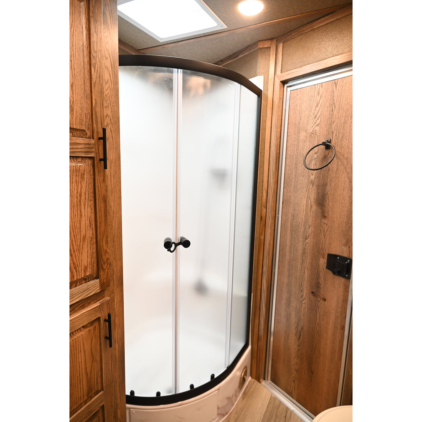 2027 Lakota Infinity 3 Horse Trailer with 16' Living Quarters, Side Load, Super Rear Tack