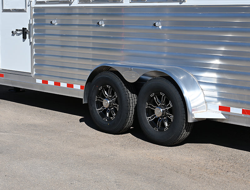 SOLD! 2026 4 Star 4 Horse Slant Gooseneck Convenience Package Trailer, Swing out Saddle Rack in Dressing Room