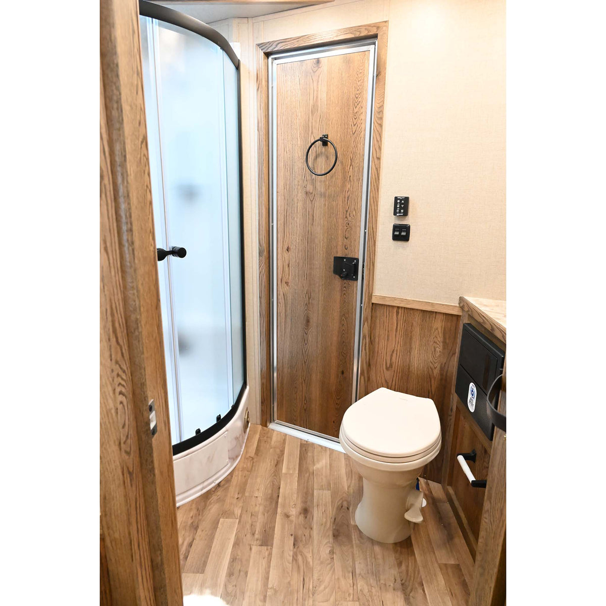2027 Lakota Charger 4 Horse Trailer with 16'  LQ,  Spread Axle