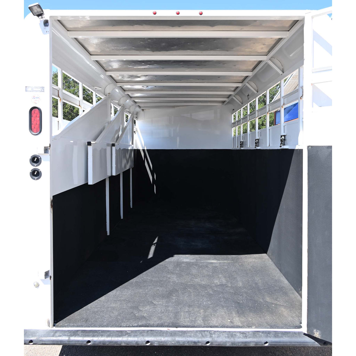 2010 Trails West Adventure 4 Horse Trailer Stock Combo