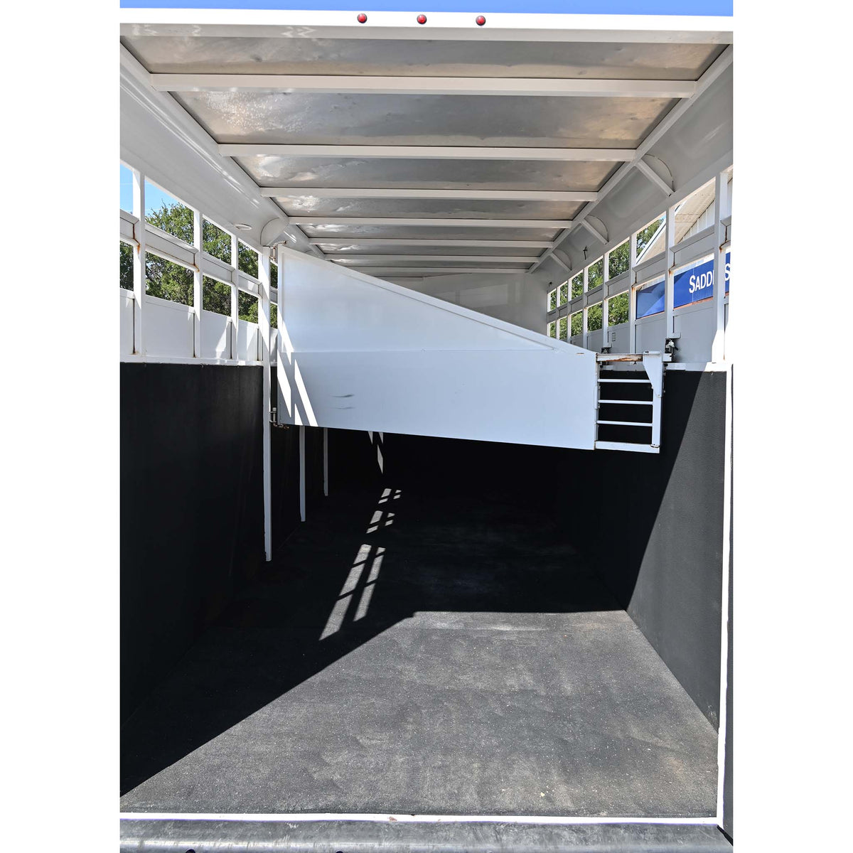 2010 Trails West Adventure 4 Horse Trailer Stock Combo