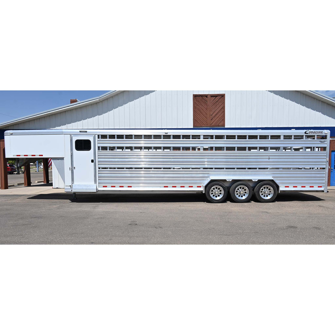 2019 Cimarron 32' Stock Combo Trailer, Double Tack Room, Triple Axle