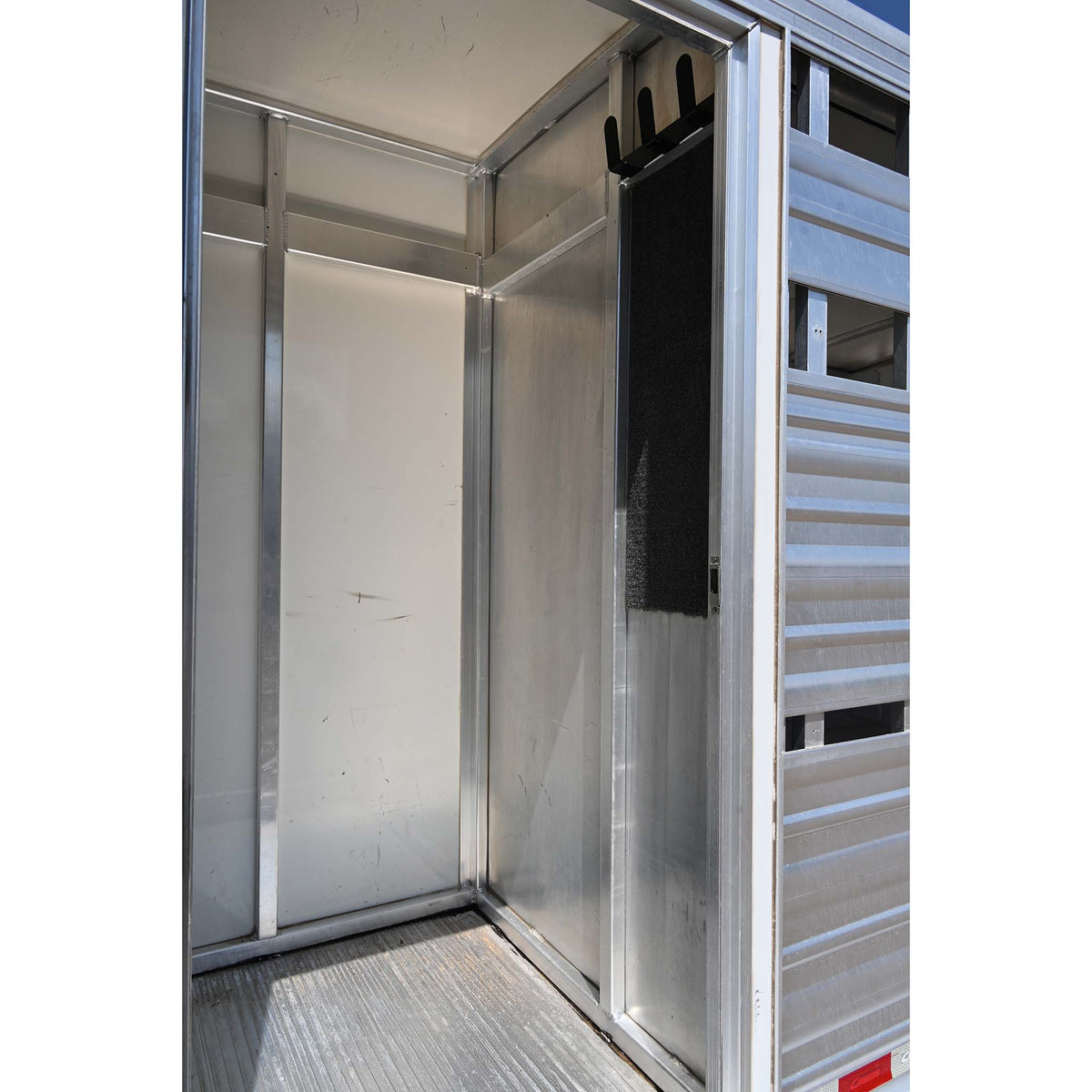 2019 Cimarron 32' Stock Combo Trailer, Double Tack Room, Triple Axle