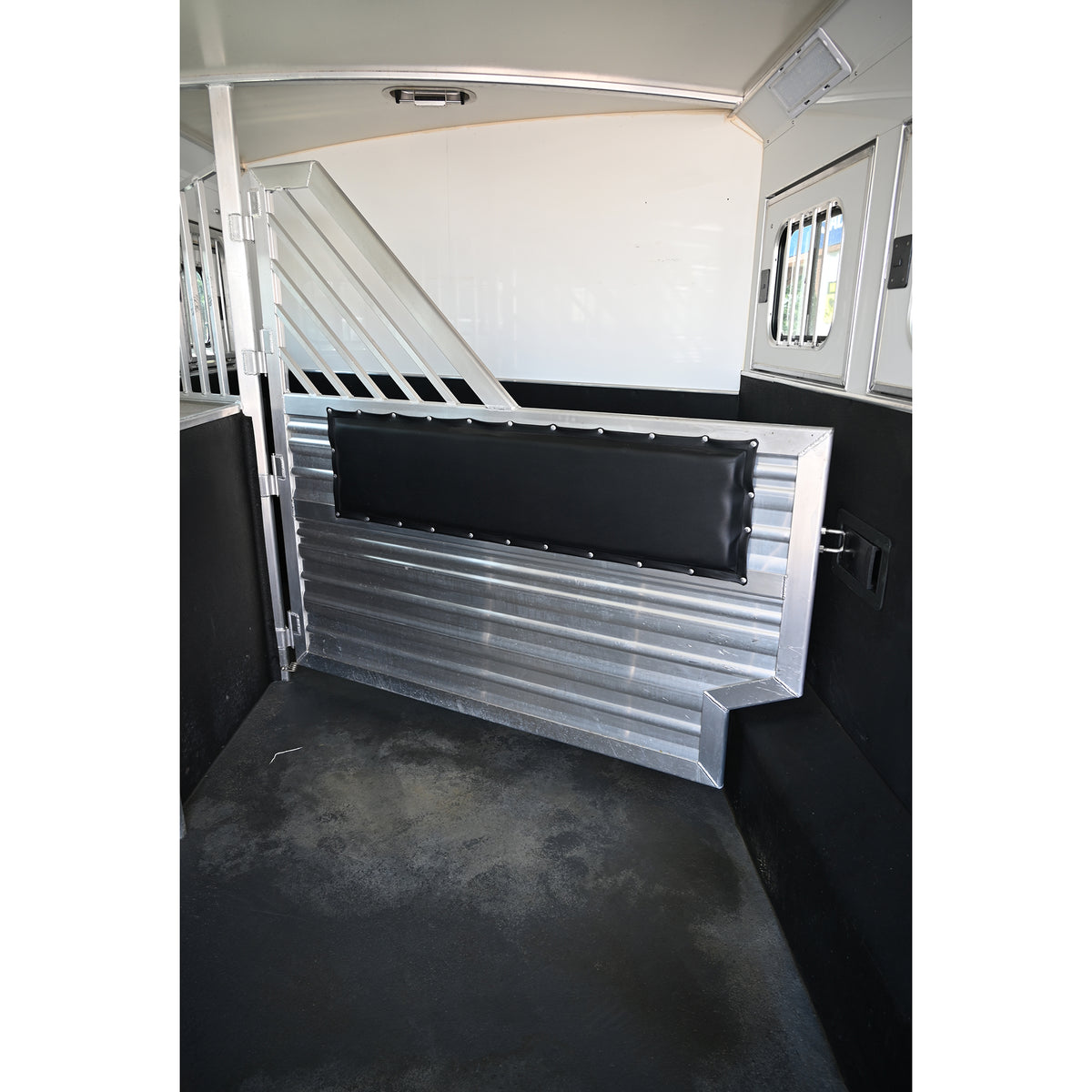 2024 Cimarron 4 Horse Bumper Pull Trailer with Air Ride Axles