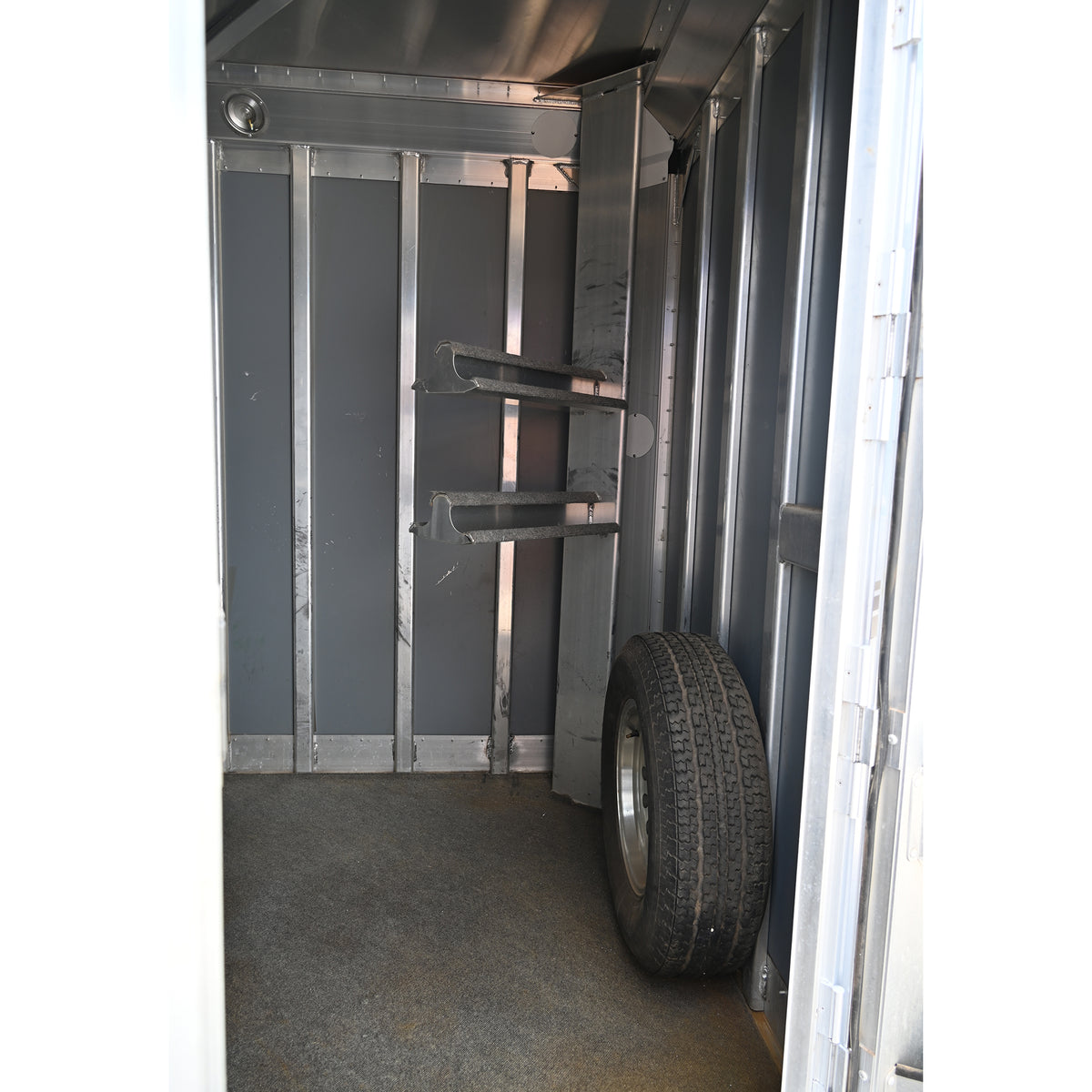 2006 4 Star 2 Horse Bumper Pull Trailer
