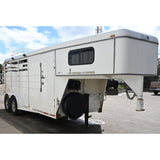 2003 CM 3 Horse Gooseneck Horse Trailer