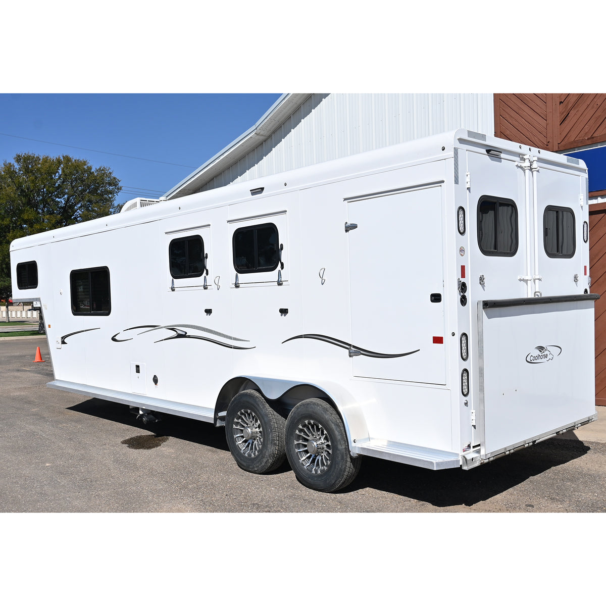 2022 Trails West Sierra 2 Horse 10'x10' Living Quarter