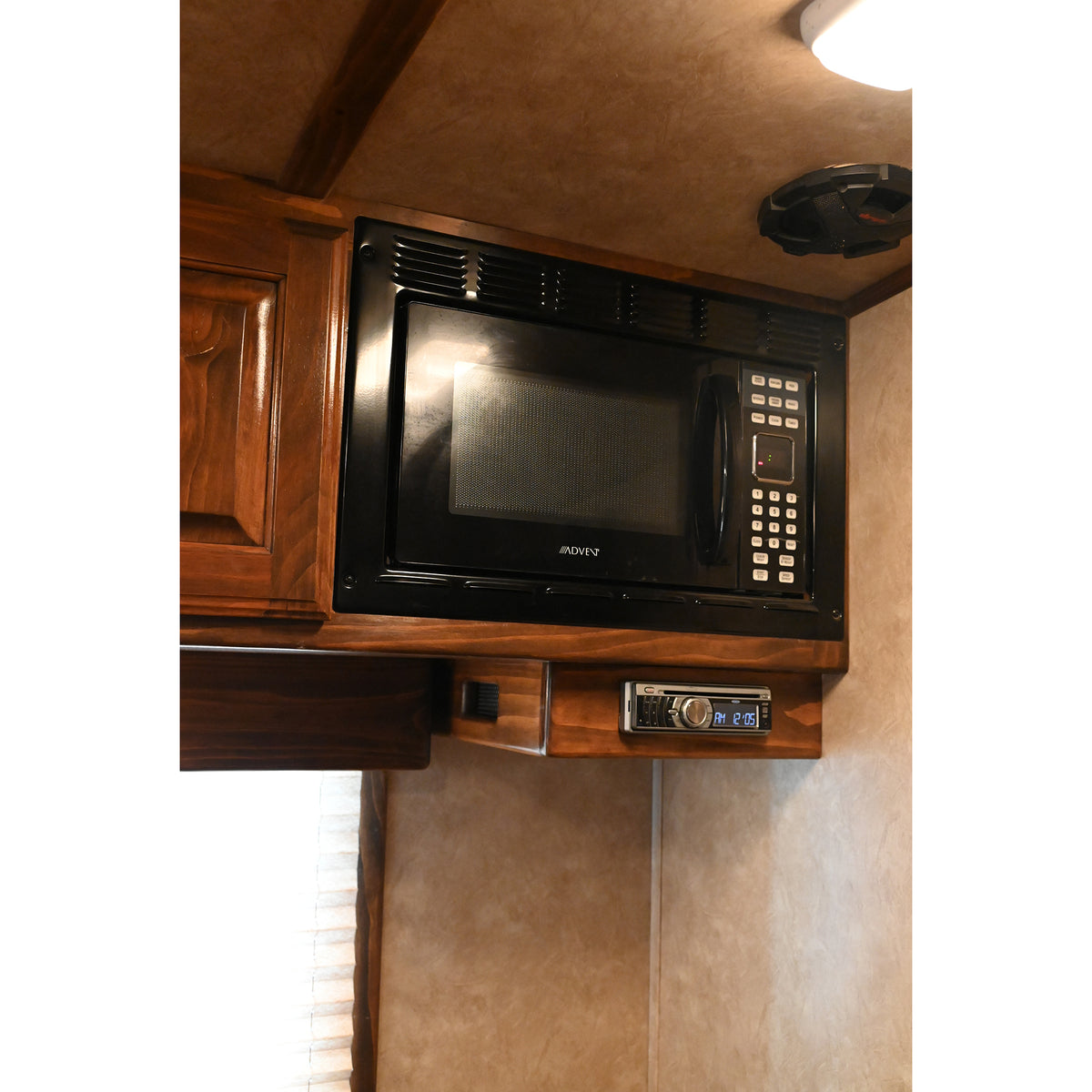 2012 Platinum 4 Horse Trailer with 9' Sierra Living Quarter