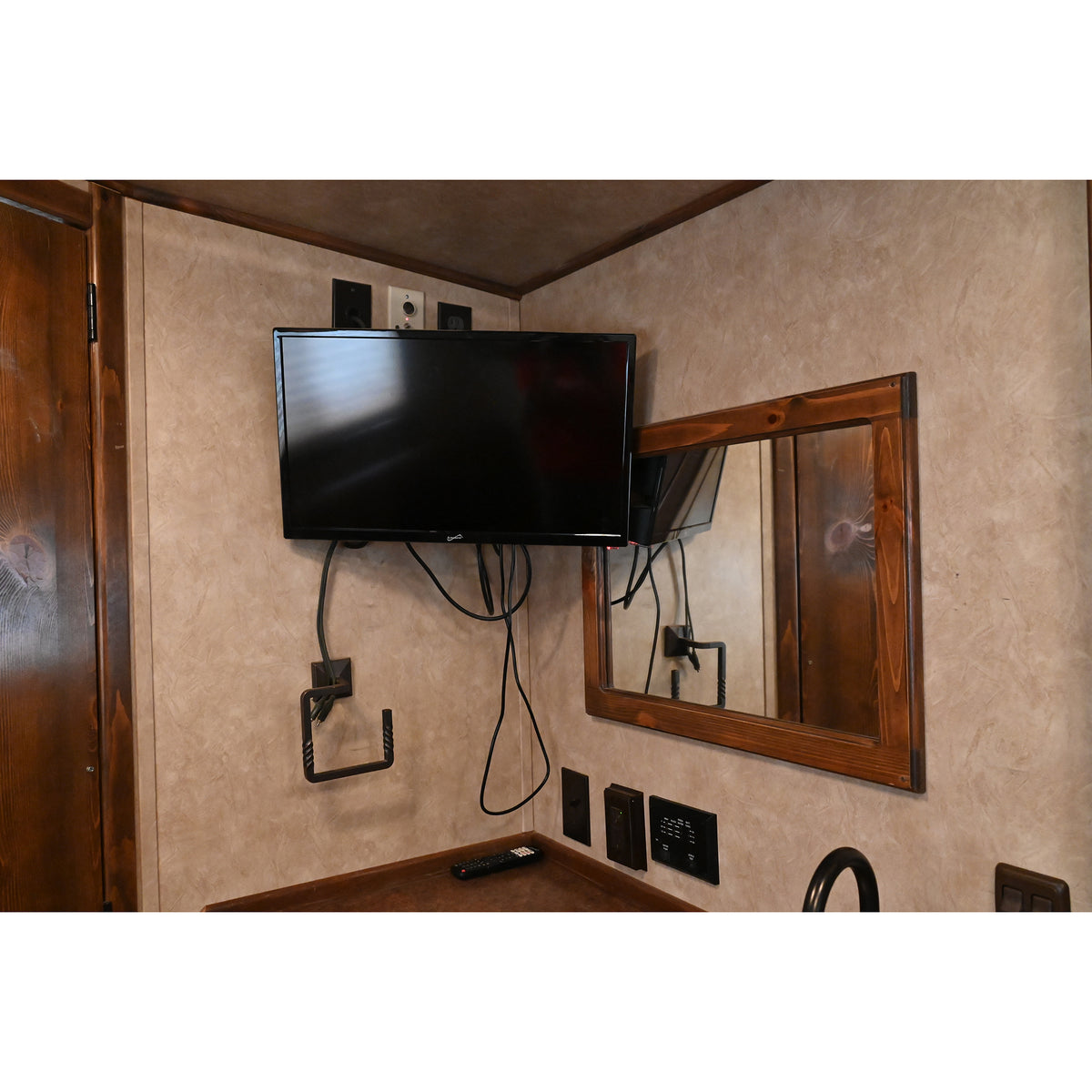 2012 Platinum 4 Horse Trailer with 9' Sierra Living Quarter