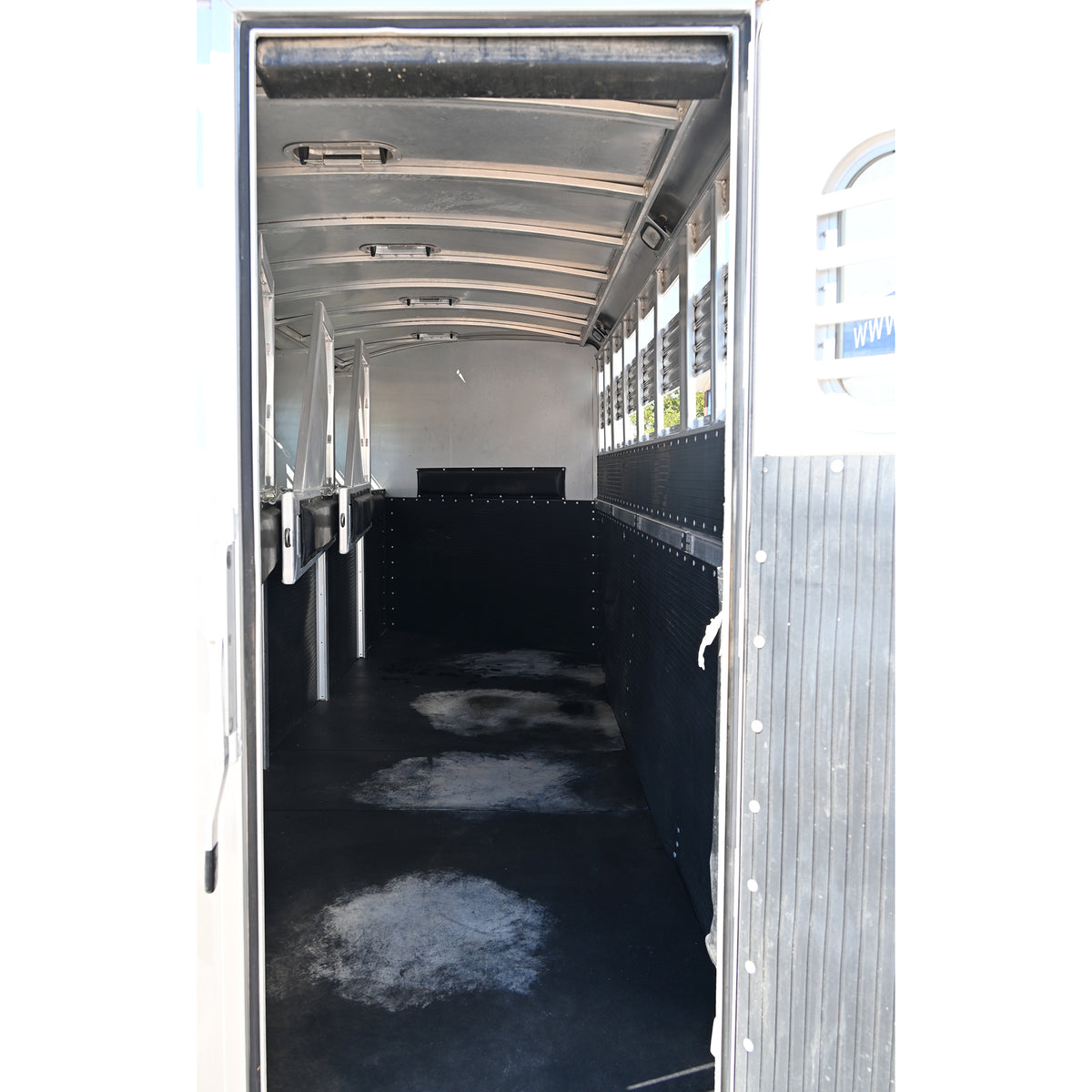 2012 Platinum 4 Horse Trailer with 9' Sierra Living Quarter
