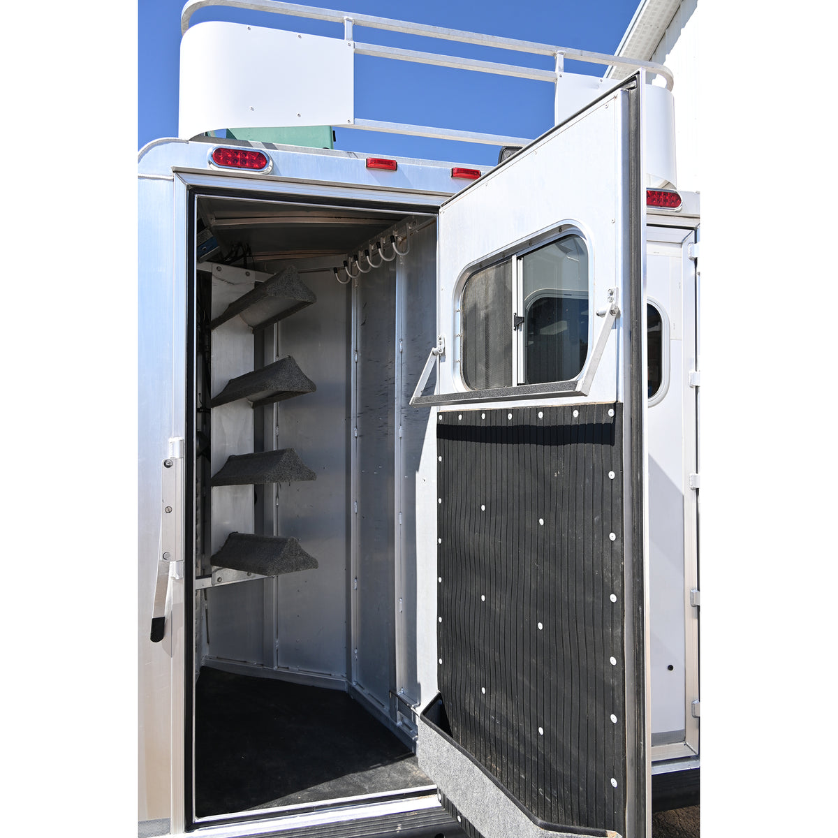 2012 Platinum 4 Horse Trailer with 9' Sierra Living Quarter