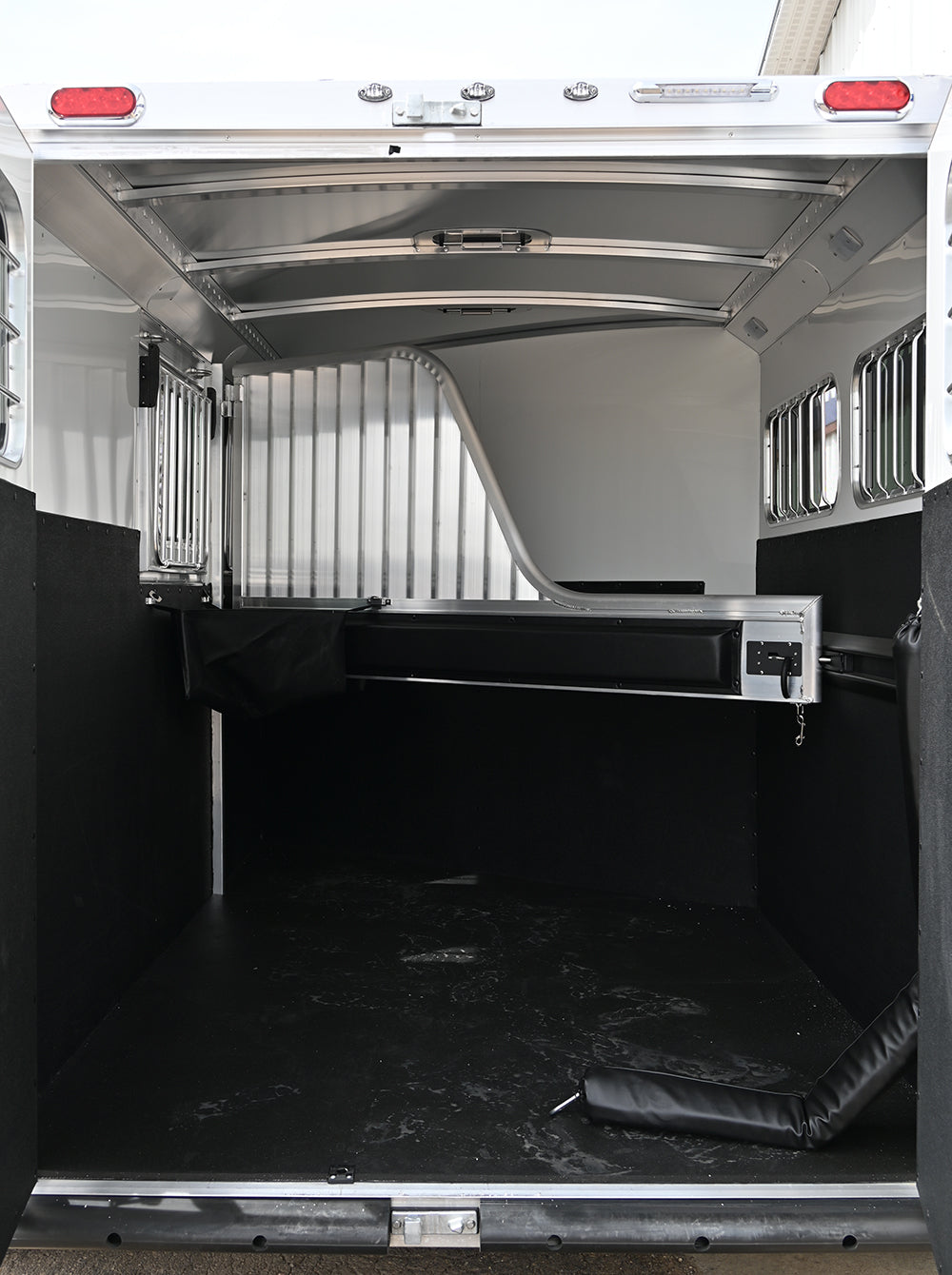 2026 4 Star 2 Horse Slant Load 6'10"W x 11' Bumper Pull Horse Trailer
