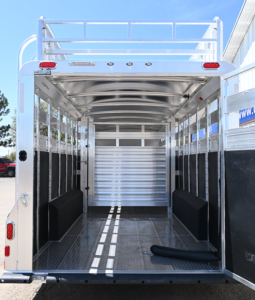2026 4 Star 24' Deluxe Stock Combo Horse Trailer