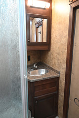 2018 Exiss 4 Horse Endeavor 10' Living Quarter Horse Trailer