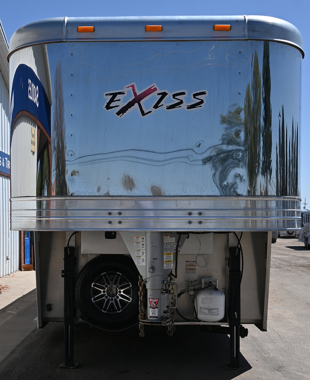2018 Exiss 4 Horse Endeavor 10' Living Quarter Horse Trailer