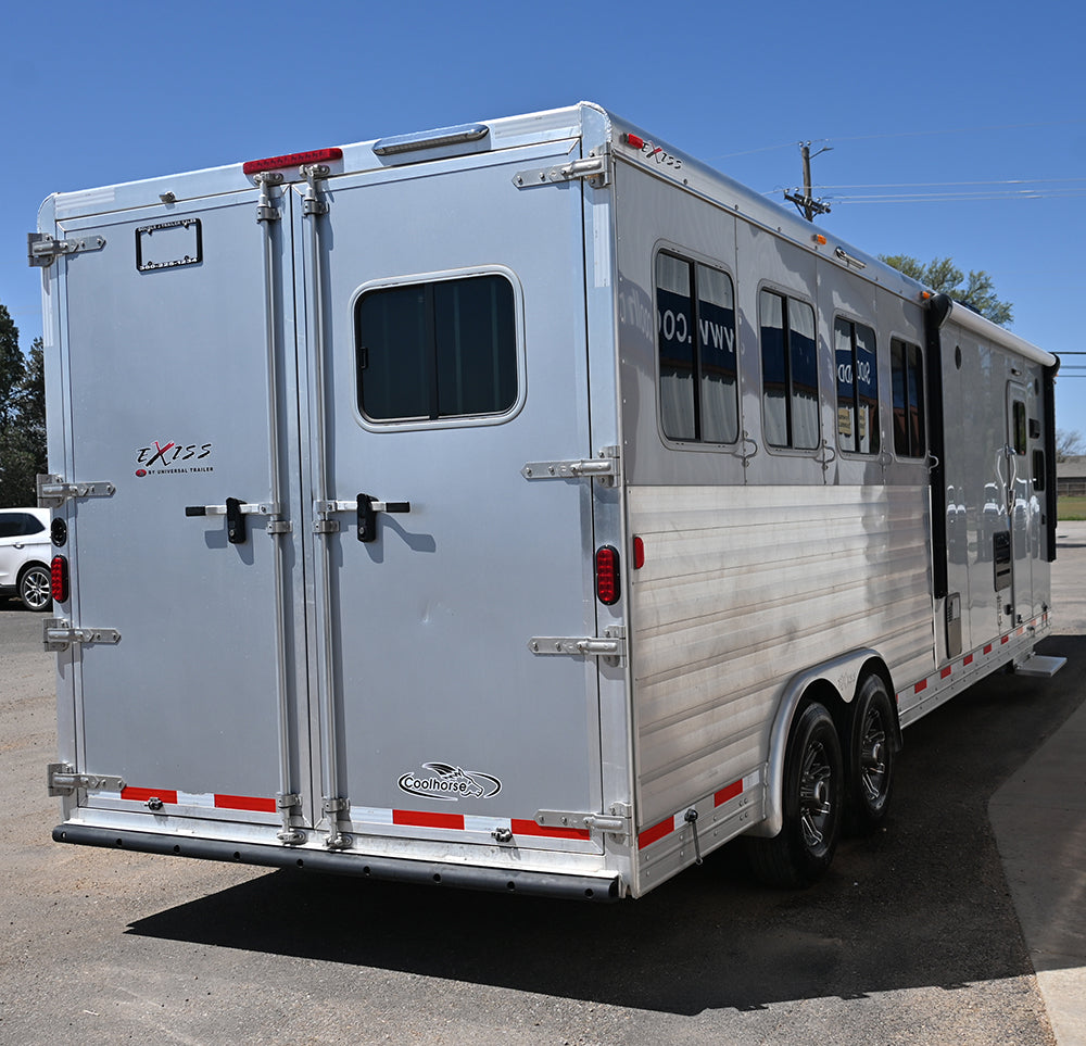2018 Exiss 4 Horse Endeavor 10' Living Quarter Horse Trailer