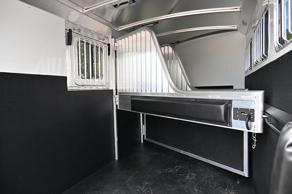 2026 4 Star 3 Horse Gooseneck Horse Trailer