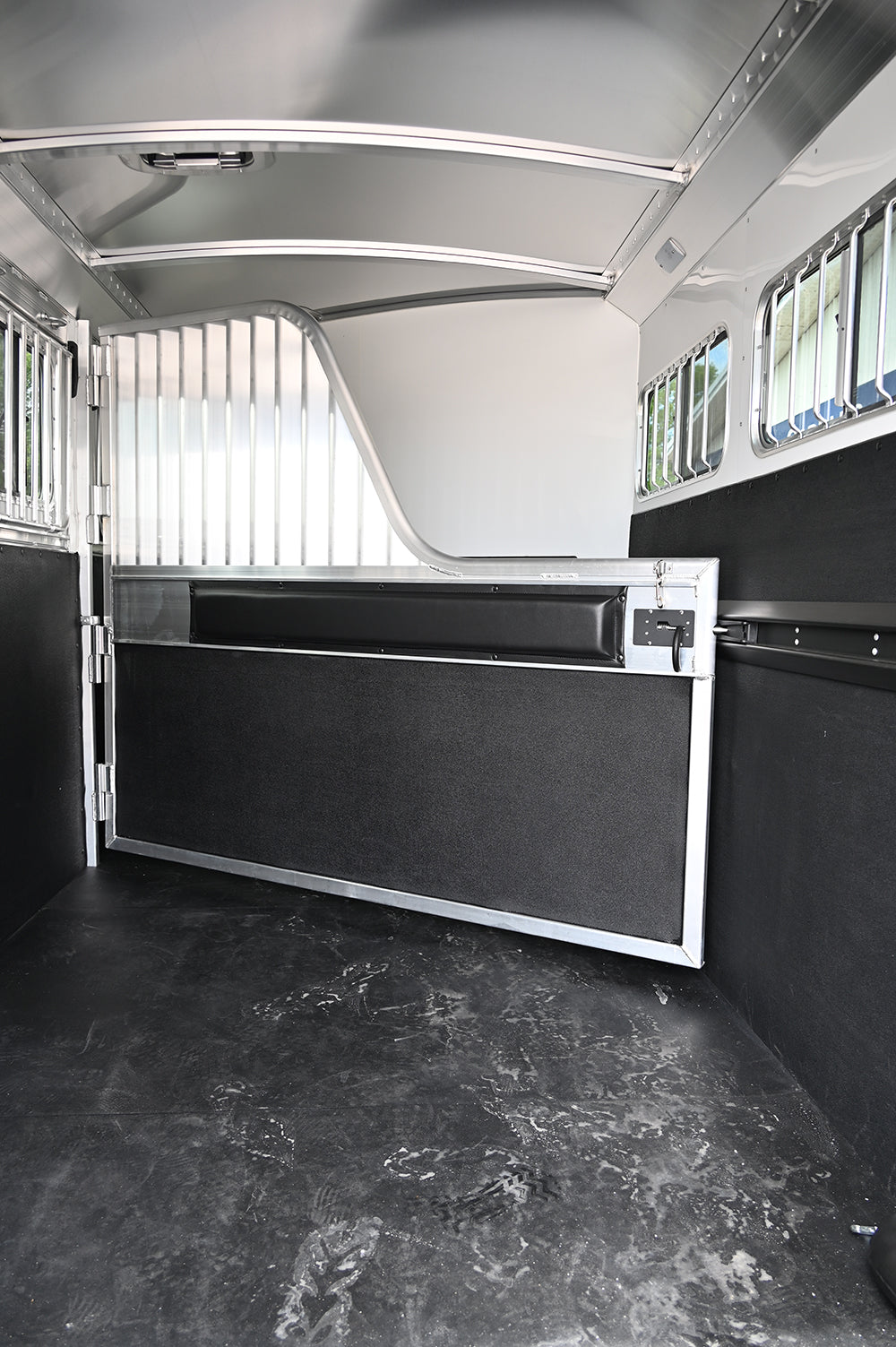 2026 4 Star 3 Horse Gooseneck Horse Trailer