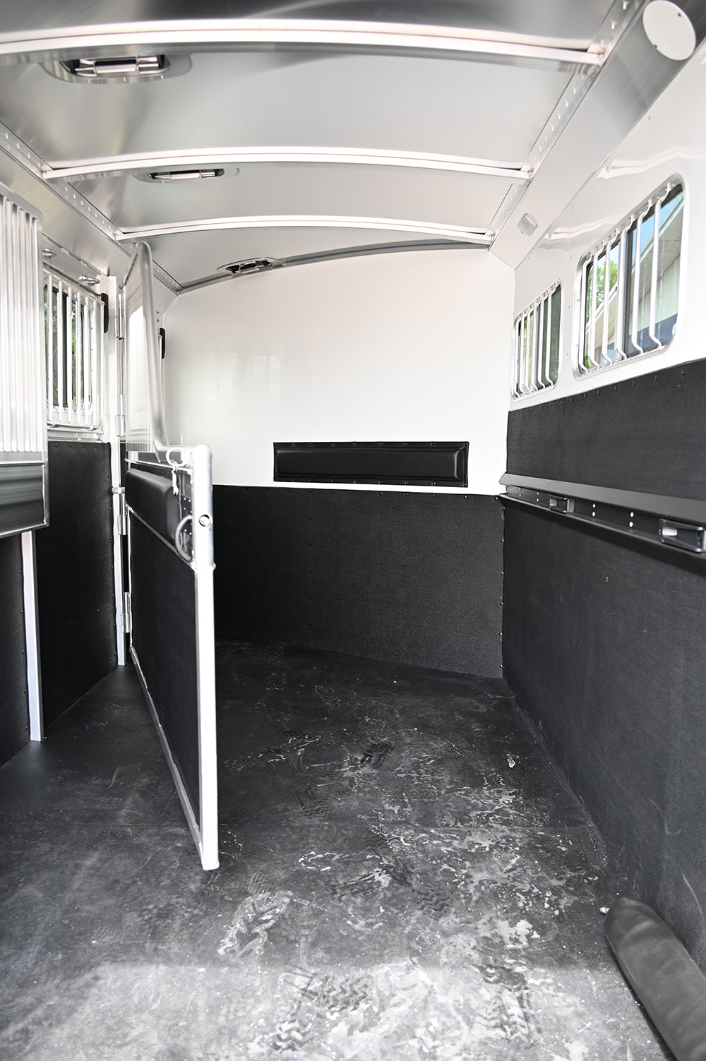 2026 4 Star 3 Horse Gooseneck Horse Trailer