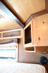 2006 Bloomer 4 Horse 13' Living Quarter Horse Trailer