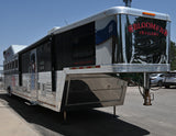 2009 Bloomer 6 Horse 14.5" Living Quarter Horse Trailer with Slide Out