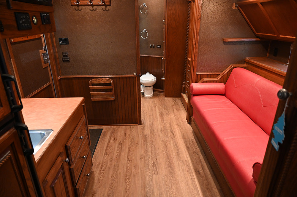 2009 Bloomer 6 Horse 14.5" Living Quarter Horse Trailer with Slide Out