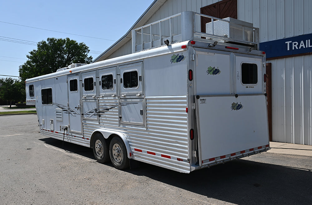 2007 Dream Coach 4 Horse 10' LQ Horse Trailer