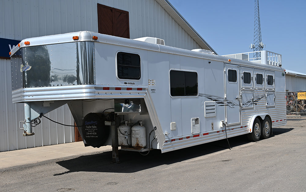 2007 Dream Coach 4 Horse 10' LQ Horse Trailer