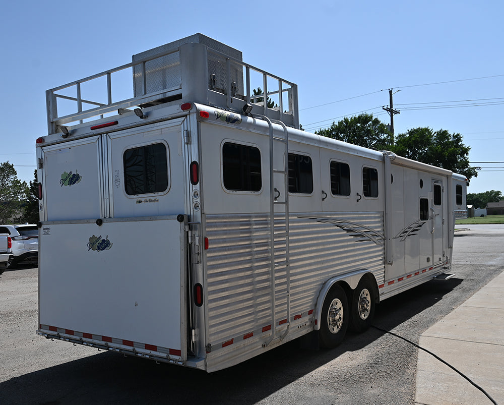 2007 Dream Coach 4 Horse 10' LQ Horse Trailer