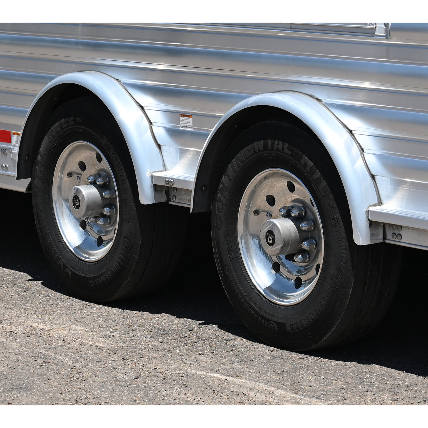 2025 4 Star 4 Horse with 15' Living Quarter, Slide Out, Side Load, Integrated Pod (Pre Owned)