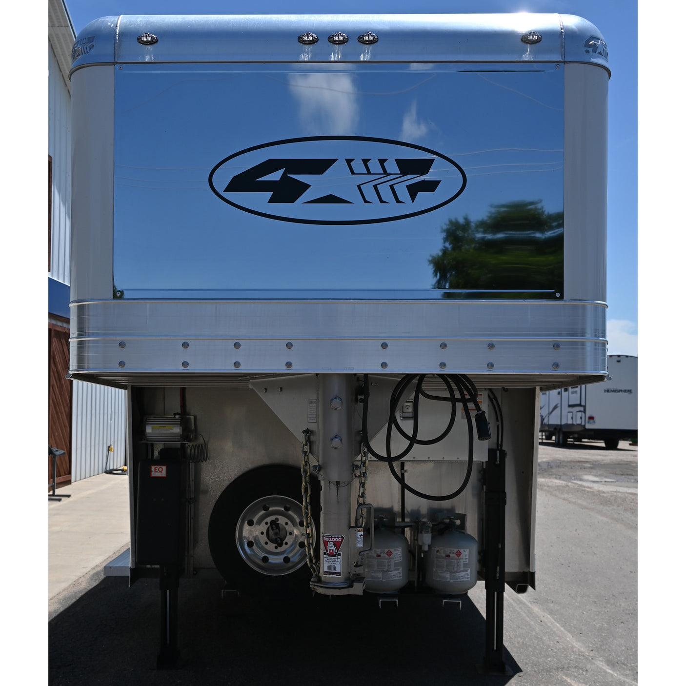 2025 4 Star 4 Horse with 15' Living Quarter, Slide Out, Side Load, Integrated Pod (Pre Owned)