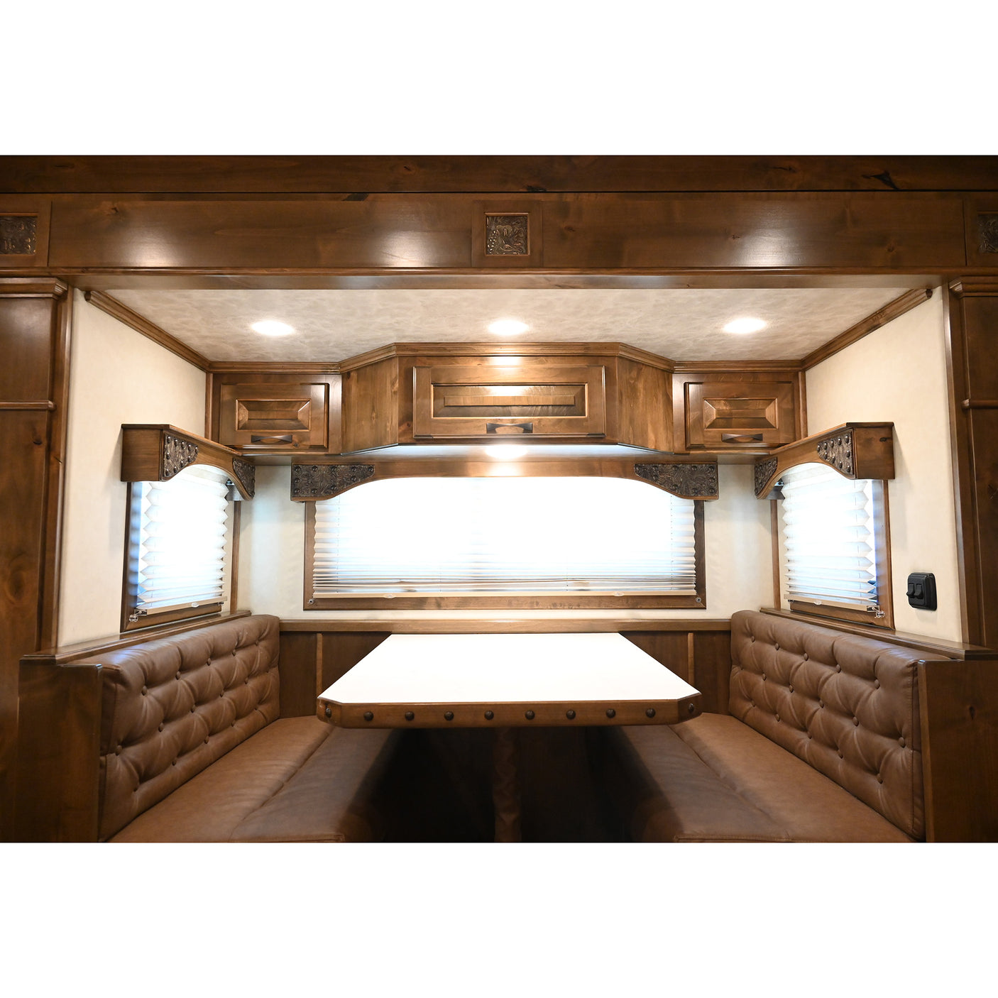 2025 4 Star 4 Horse with 15' Living Quarter, Slide Out, Side Load, Integrated Pod (Pre Owned)