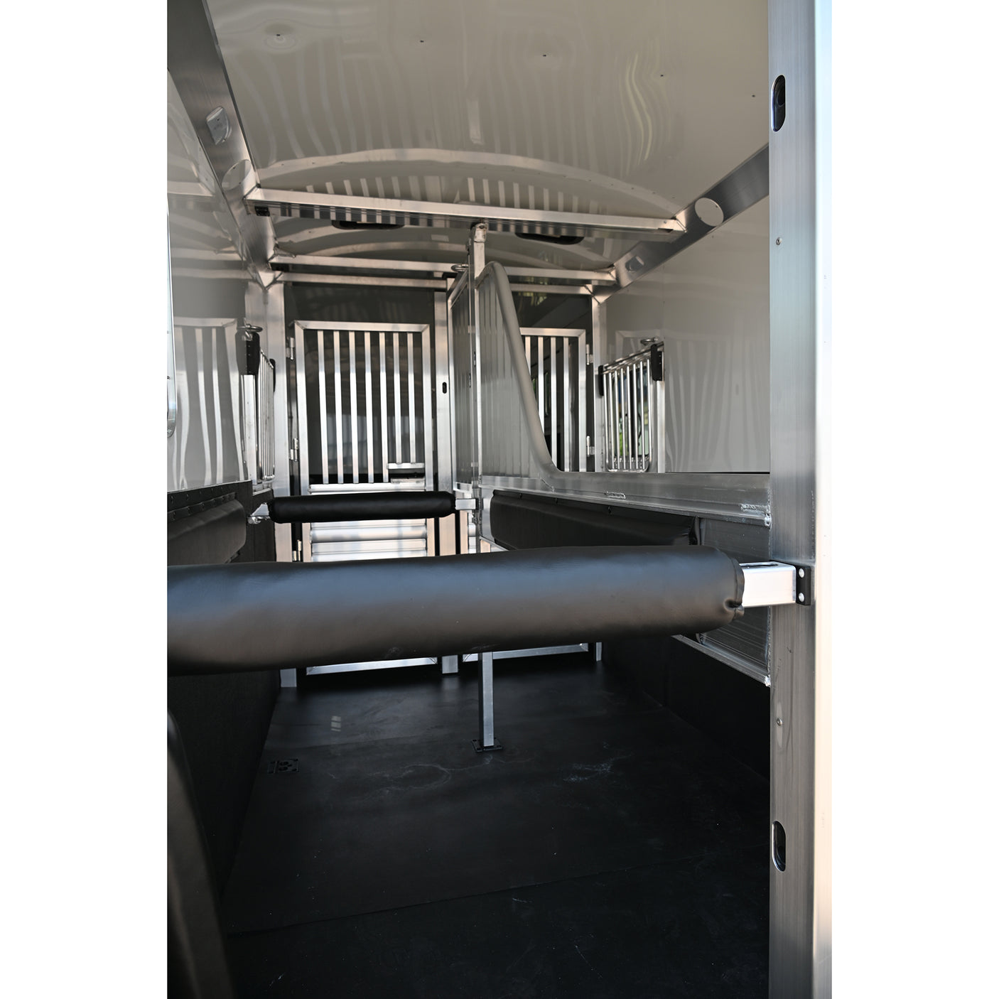 2026 4 Star 2+1 Straight Load 24' Gooseneck Trailer w/ Quiet Ride