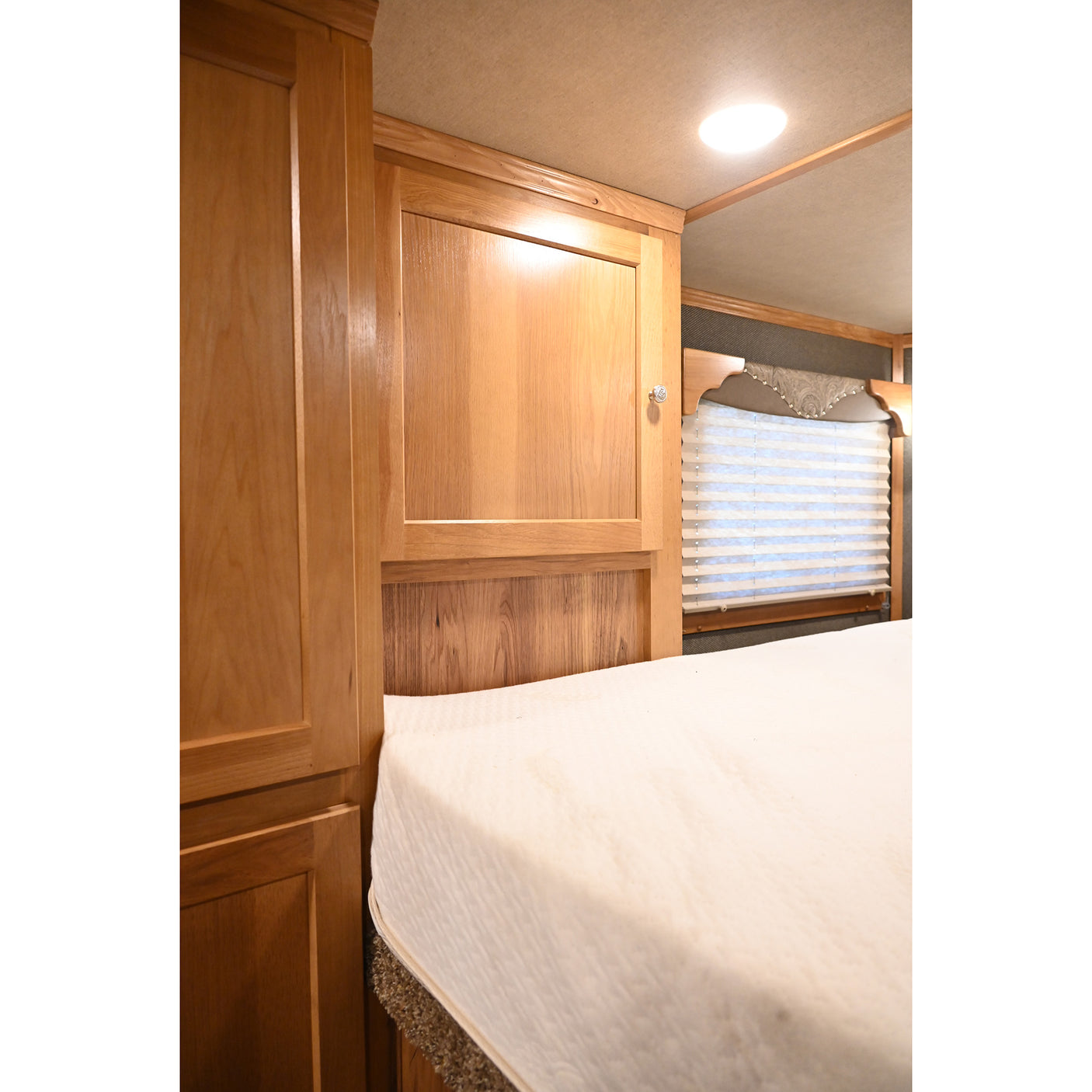 2022 SMC Stock Combo 15' Living Quarter Trailer with Diesel Onan Generator